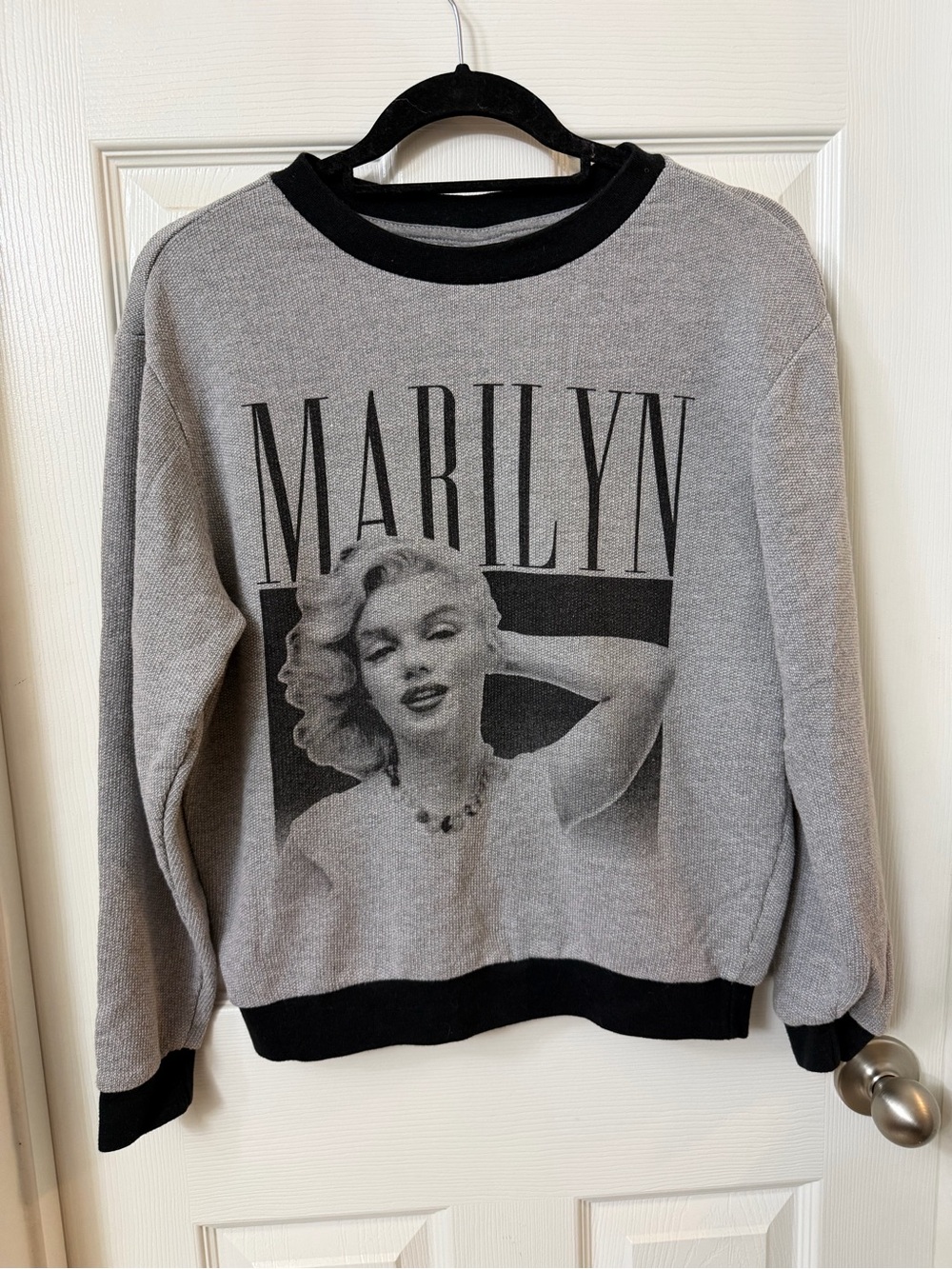 Marilyn Monroe Grey and Black Crewneck Sweater - Marilyn Monroe